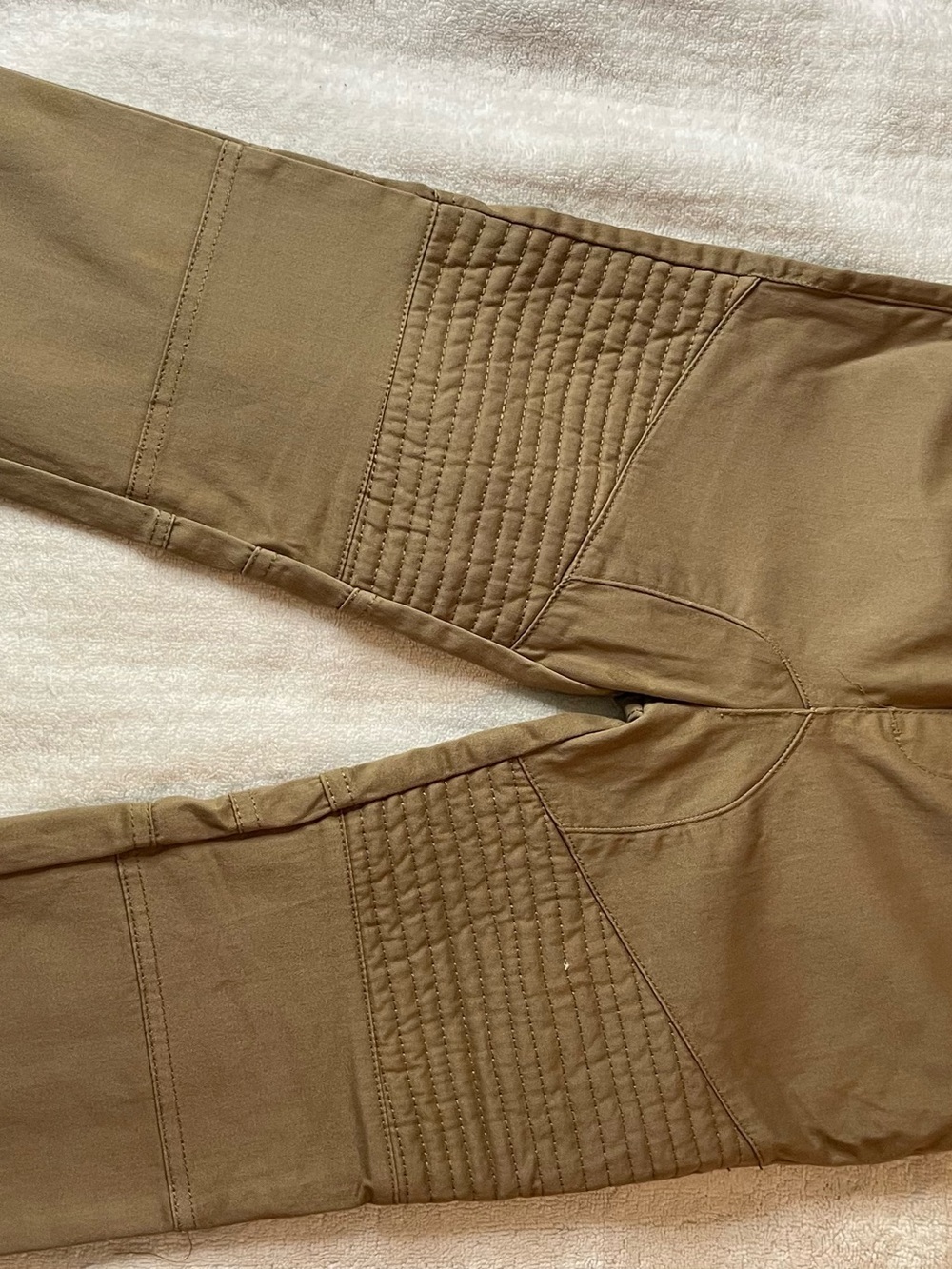 Men's Quilted Knee Detail Pants — Brown